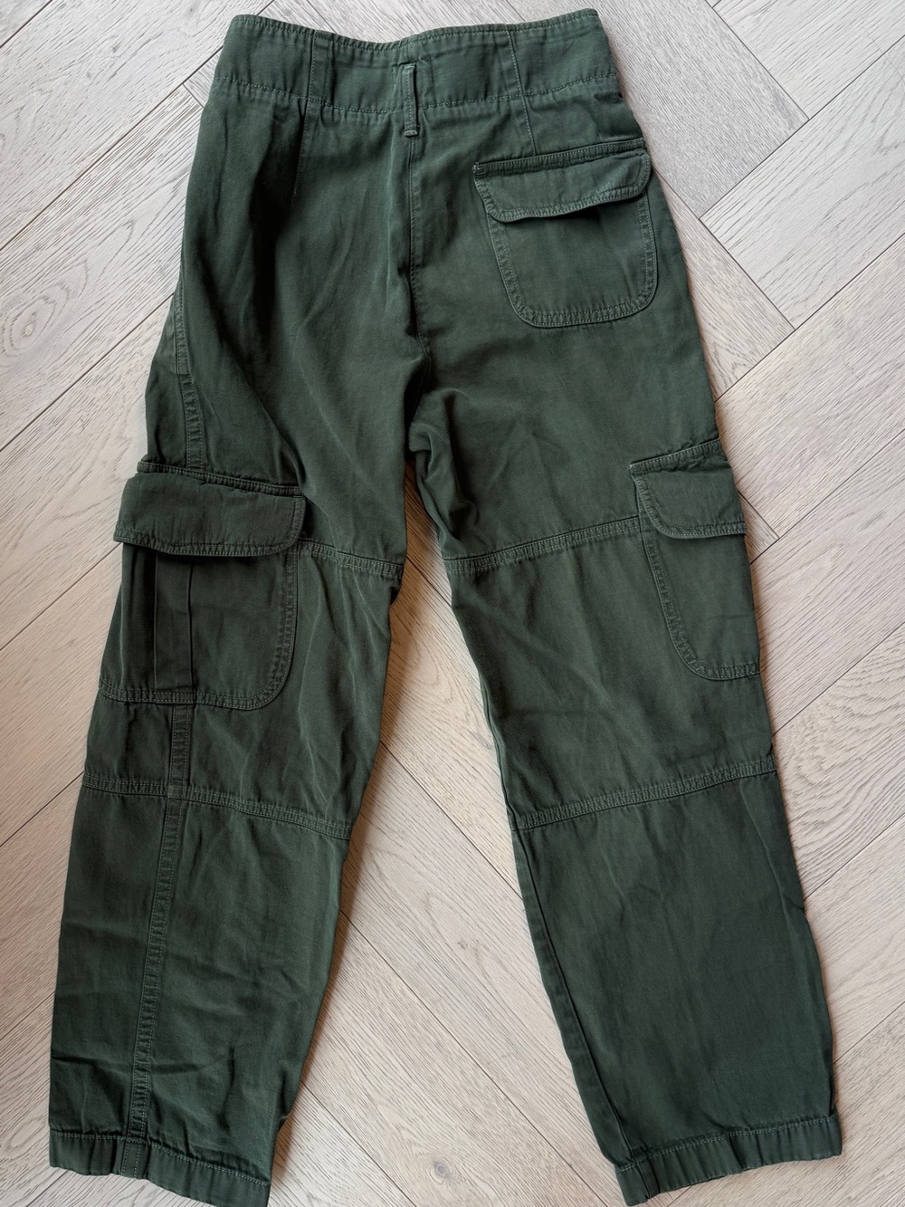 Aritzia Wilfred Free Nova High Waist Cargo Paperbag Pants in Olive Colour Size 2 - Picture 4 of 13